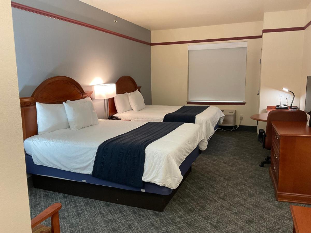 Budget Host Inn And Suites 캐머런 외부 사진
